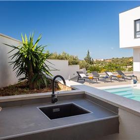 4 Bedroom Villa with Pool near Milna, Brac Island Sleeps 8 